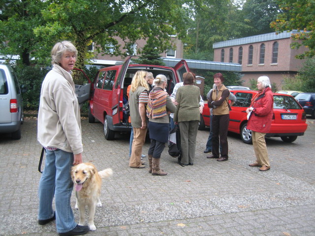 Start der 11 Frauen mit Hund Kimba in Lingen!